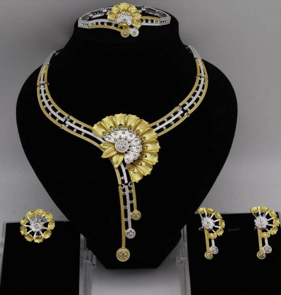 Lovely 4 pic Classic Jewerly Set