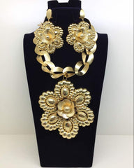Women's Jewelry Set - Ladybee Swiss Lace