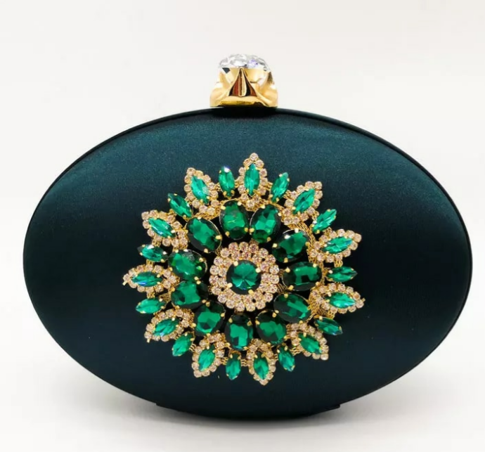 ELEGANT GREEN CLUTCH PURSE - Ladybee Swiss Lace