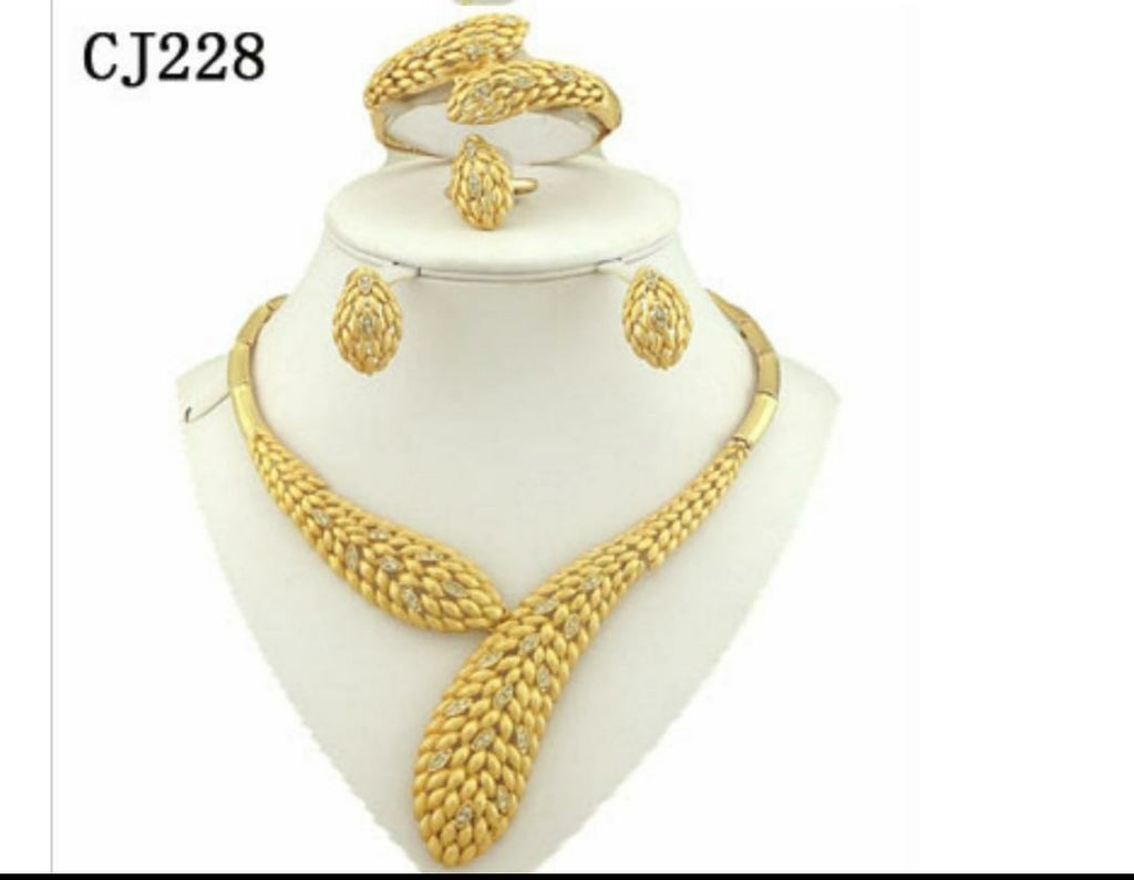 Gold plated beautiful jewelry set