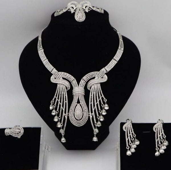 CLASSIC 4 PIC JEWELRY SET