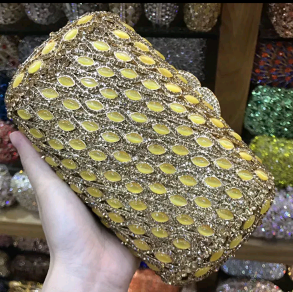 EXQUISITE CLASSIC DAZZING CRYSTAL BEAUTIFUL  PARTY PURSE