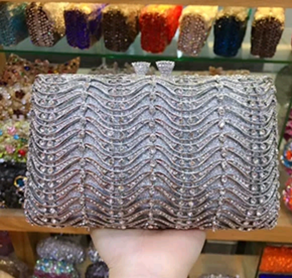 SILVER EXQUISITE CLASSIC DAZZING CRYSTAL  PARTY PURSE