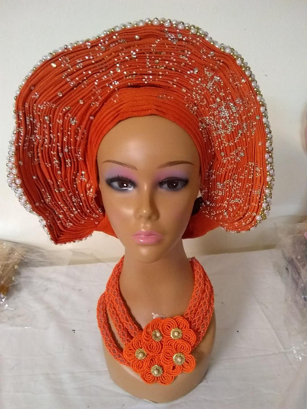 ROUND SHAPE AUTO GELE - Ladybee Swiss Lace